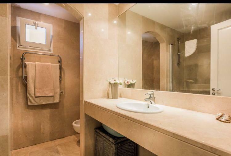 Apartamento Con Piscina ,Playa Con Vistas Panoramicas En La Marina De Sotogrande 산 로케 외부 사진