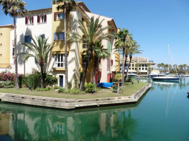 Apartamento Con Piscina ,Playa Con Vistas Panoramicas En La Marina De Sotogrande 산 로케 외부 사진