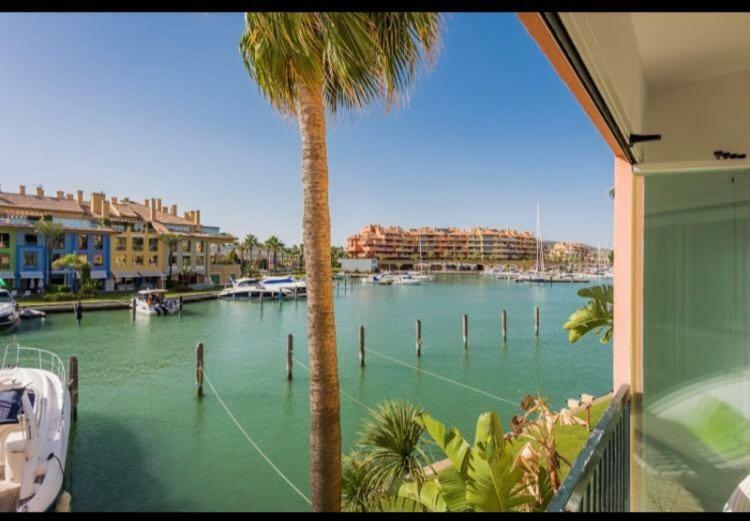 Apartamento Con Piscina ,Playa Con Vistas Panoramicas En La Marina De Sotogrande 산 로케 외부 사진